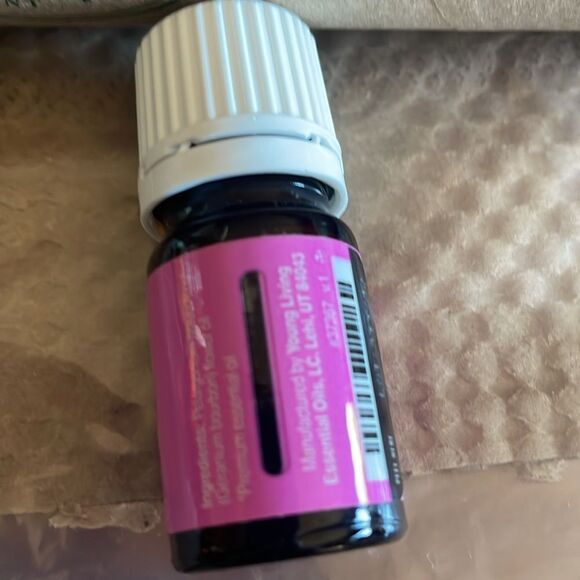 Young Living Geranium Bourbon NEW SEALED Seed to Seal Premium Essential Oil - Picture 4 of 4